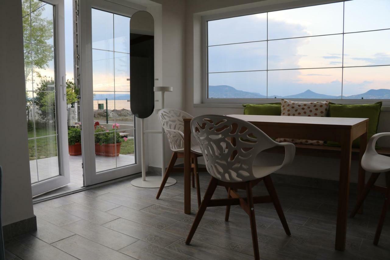 Exclusive Beachfront Villa Фоньод Экстерьер фото